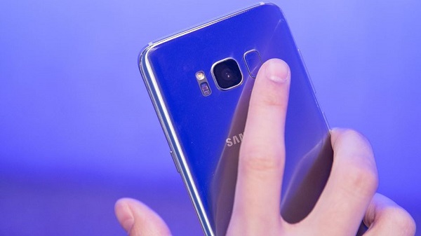 Galaxy S9′ a yeni parmak izi teknolojisi geliyor Galaxy S9′ a yeni parmak izi teknolojisi geliyor