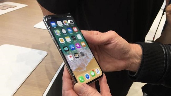 iPhone X ne kadar dayanıklıdır ? iPhone X ne kadar dayanıklıdır ?